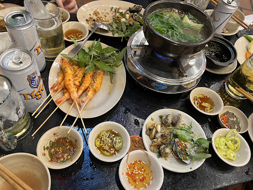 6A Má Hổng La - Restaurant in Thao Dien