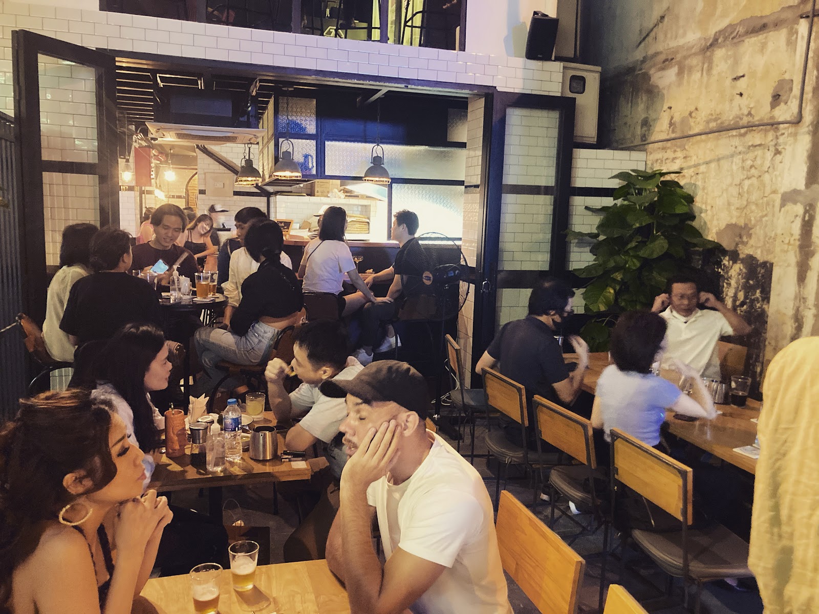 7 Bridges Saigon Lê Thánh Tôn Taproom photo 7 in Thao Dien