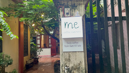8 Cafe Coffee shop in Ha Noi - exterior