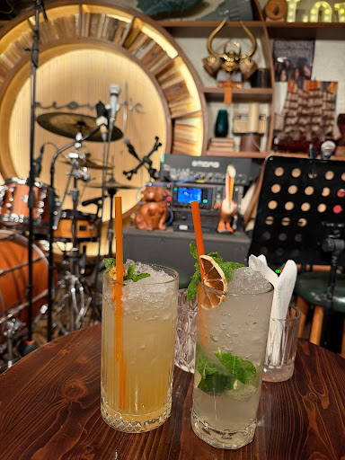 Acoustic Bar - Nam Kỳ Khởi Nghĩa photo 2 in Thao Dien