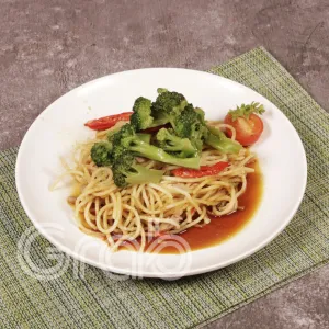 Spaghetti with cream sauce & shrimp at Ambrosia Cafe Bistro