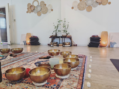 Anahata Yoga Tay Ho | Yoga & Sound Healing photo 5 in Thao Dien