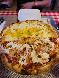 Pizza with Cheese and Capers