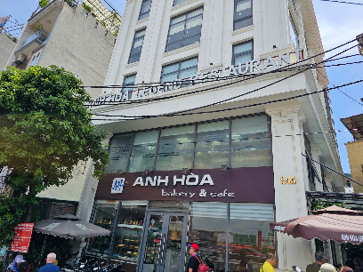 Anh Hòa 2 Bakery in Ha Noi - exterior