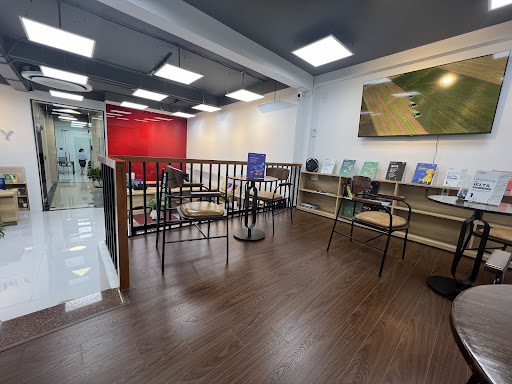 ANH NGỮ ZIM photo 3 in Thao Dien