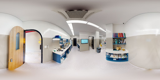 Animal Doctors International Hospital in Thao Dien