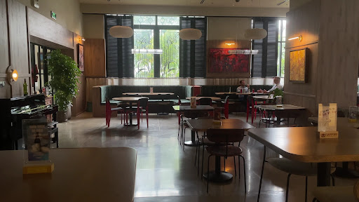 Apero Bar & Bistro photo 12 in Thao Dien