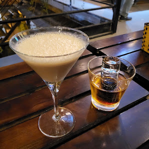 Apini Social Lounge photo 5 in Thao Dien
