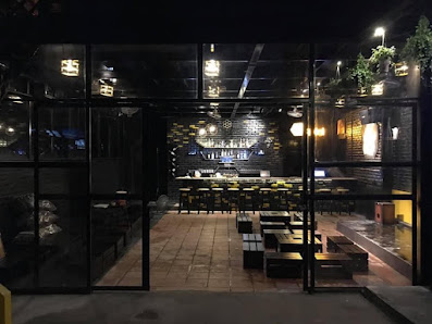 Apini Social Lounge photo 7 in Thao Dien