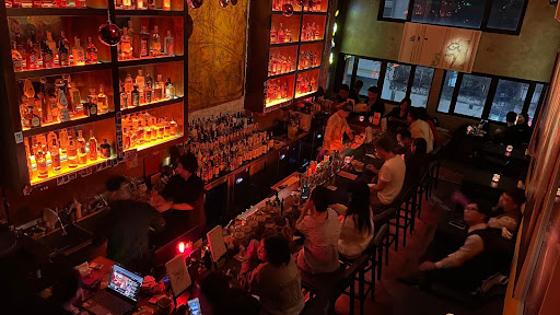Aura Cocktail Bar photo 2 in Thao Dien