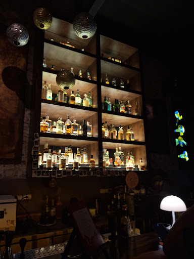 Aura Cocktail Bar photo 5 in Thao Dien