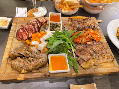 Vietnamese Meat Platter