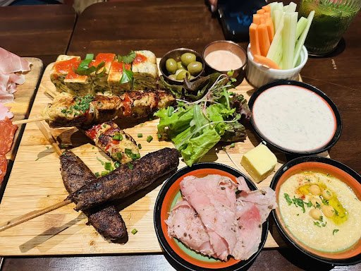 Mixed platter