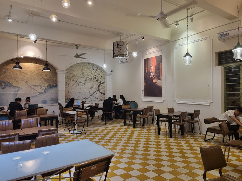 Bamos Coffee Coffee shop in Thao Dien - exterior