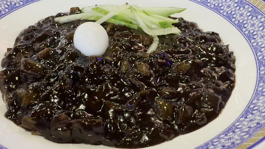 Braised Seaweed with Quail Egg