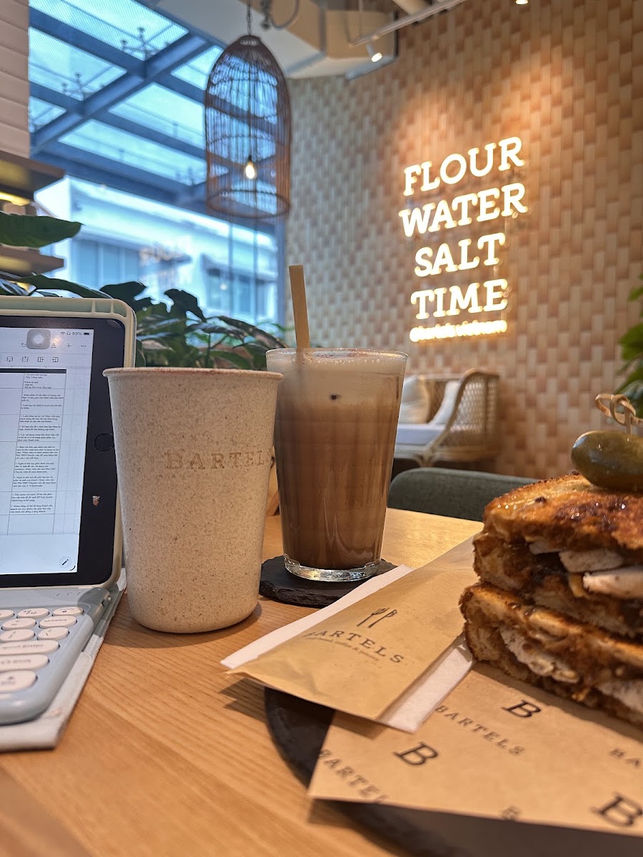 BARTELS Sonatus - Sourdough Sandwiches, Coffee & Juicery photo 6 in Thao Dien