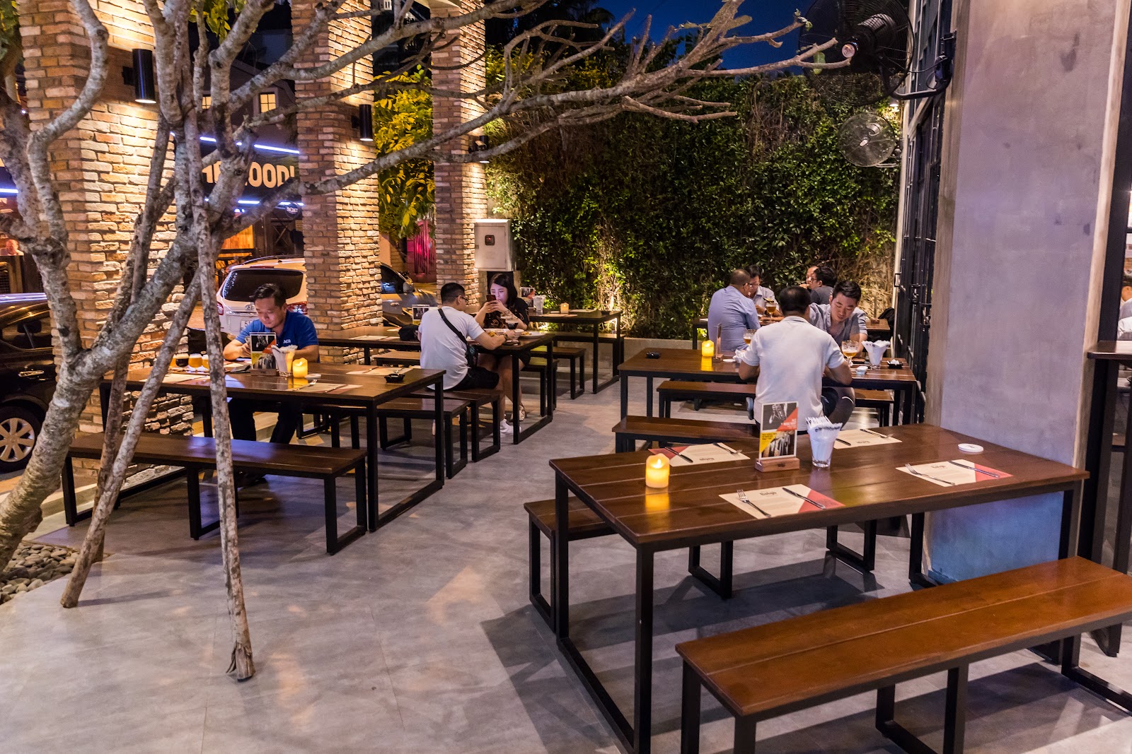 BELGO LE NGO CAT - BELGIAN CRAFT BEER & RESTAURANT photo 6 in Thao Dien