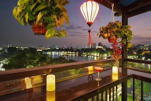 Bella Lake View Sky Bar & Restaurant photo 4 in Ha Noi
