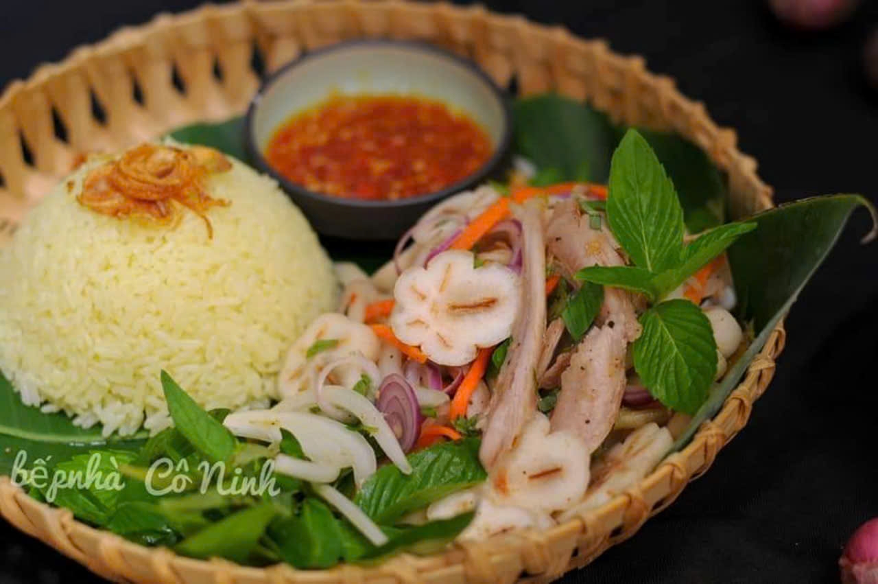 BẾP NHÀ CÔ NINH | QUÁN ĂN THẢO ĐIỀN photo 6 in Thao Dien