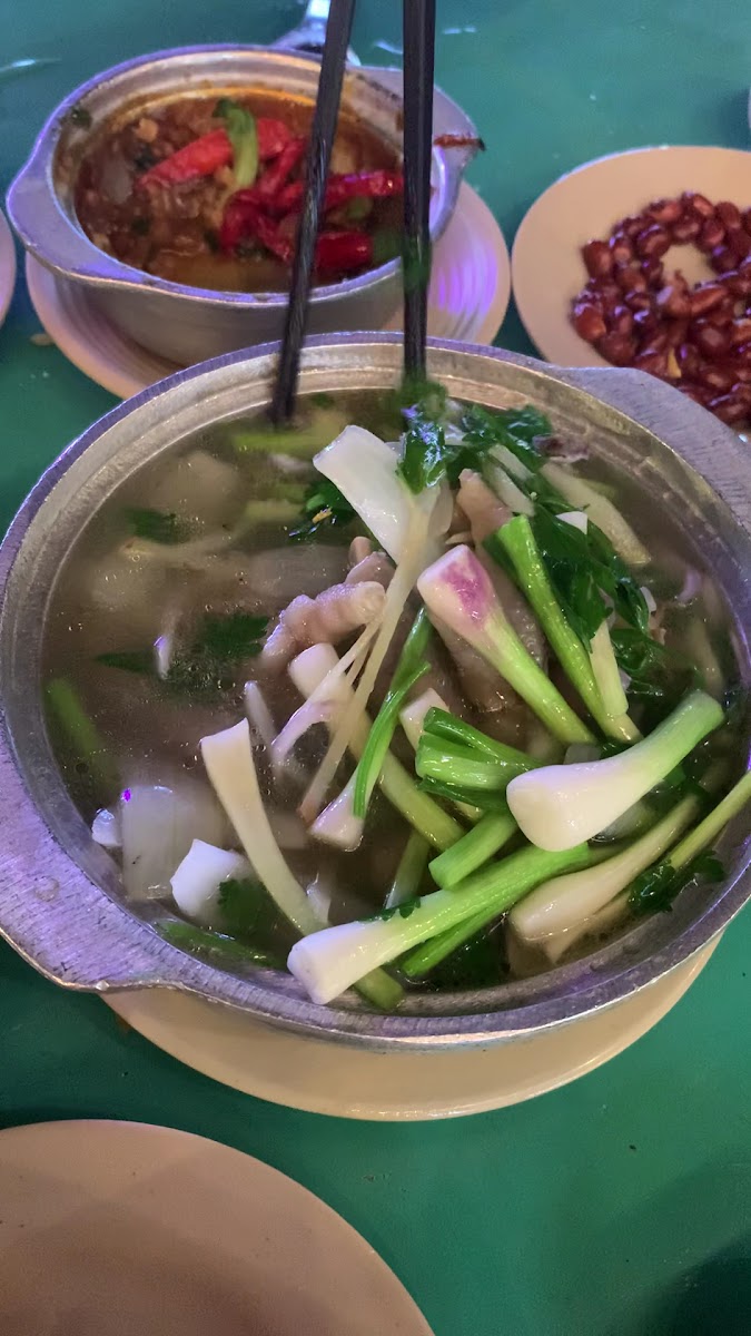 Bia Bùng Binh - Khô Ngon Mồi Chất Bia Hơi Hà Nội - Brewpub in Thao Dien