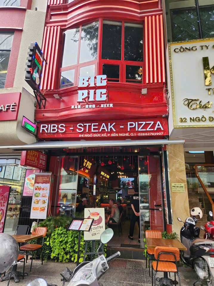 Big Pig BBQ Saigon (84 Ngo Duc Ke, District 1) - Bar in Thao Dien