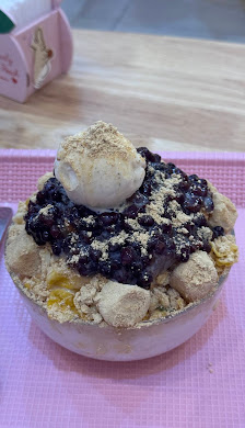 Bingsu Pang - 빙수팡 Korean Bingsu Cafe photo 6 in Thao Dien