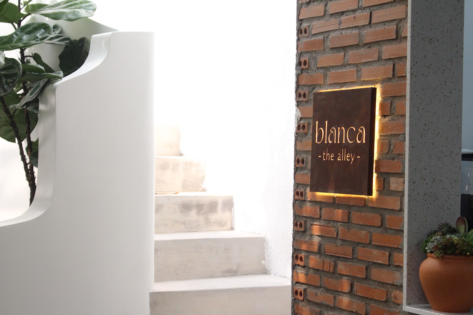 Blanca Coffee & Tea - The Alley photo 6 in Thao Dien