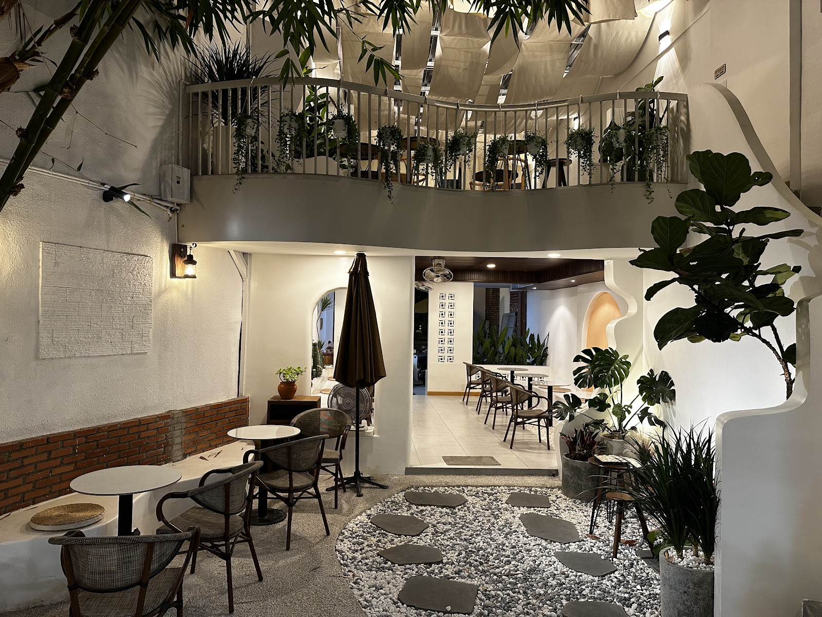 Blanca Coffee & Tea - The Alley photo 7 in Thao Dien
