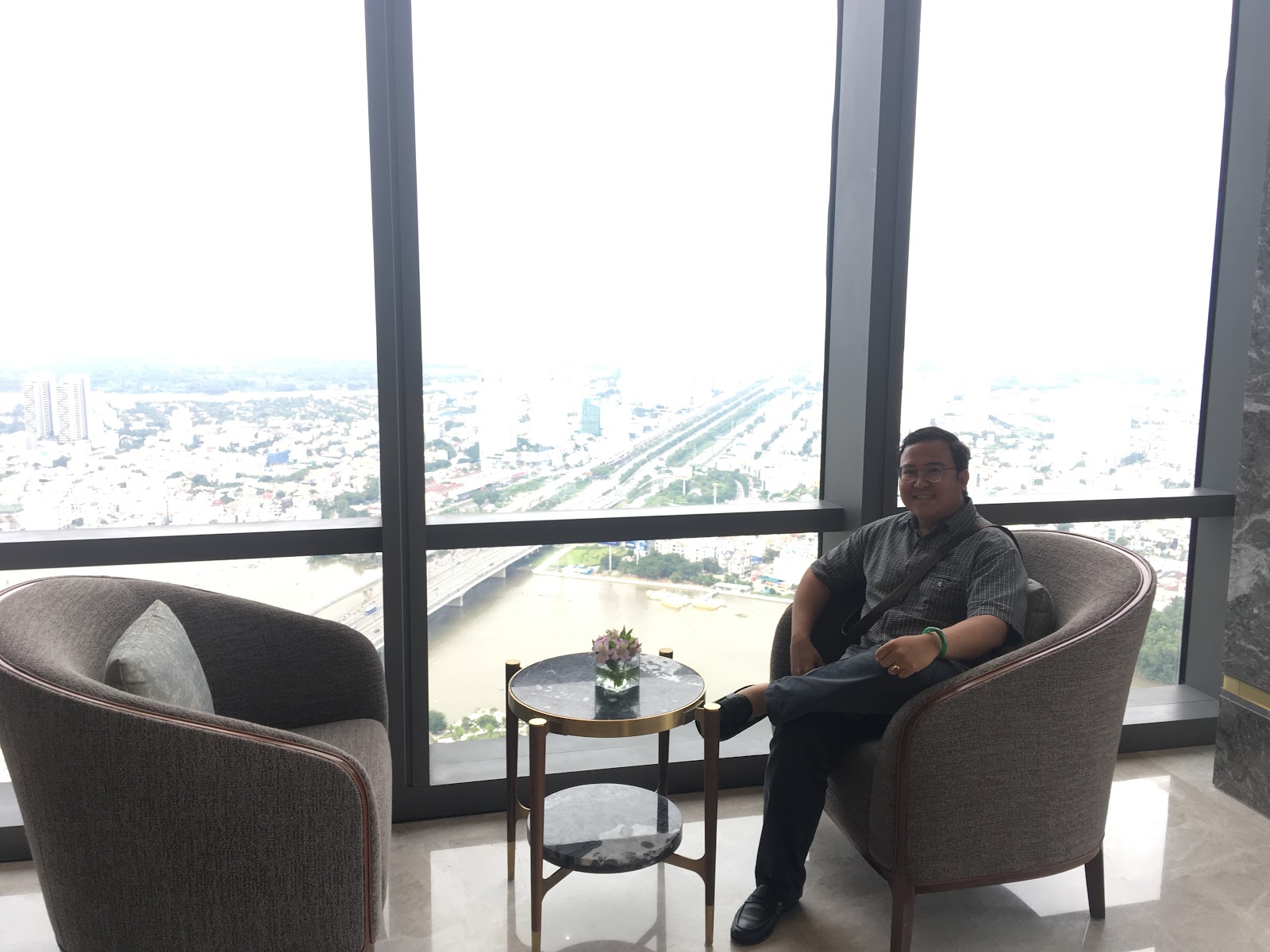 Blank Lounge Landmark - Highest Cafe & Bar Lounge in Vietnam photo 5 in Thao Dien