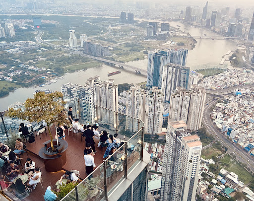 Blank Lounge Landmark - Highest Cafe & Bar Lounge in Vietnam photo 6 in Thao Dien