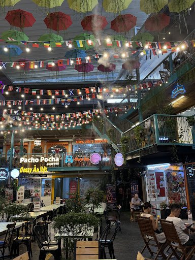 BLOQ - Lifestyle Retail Park photo 8 in Thao Dien