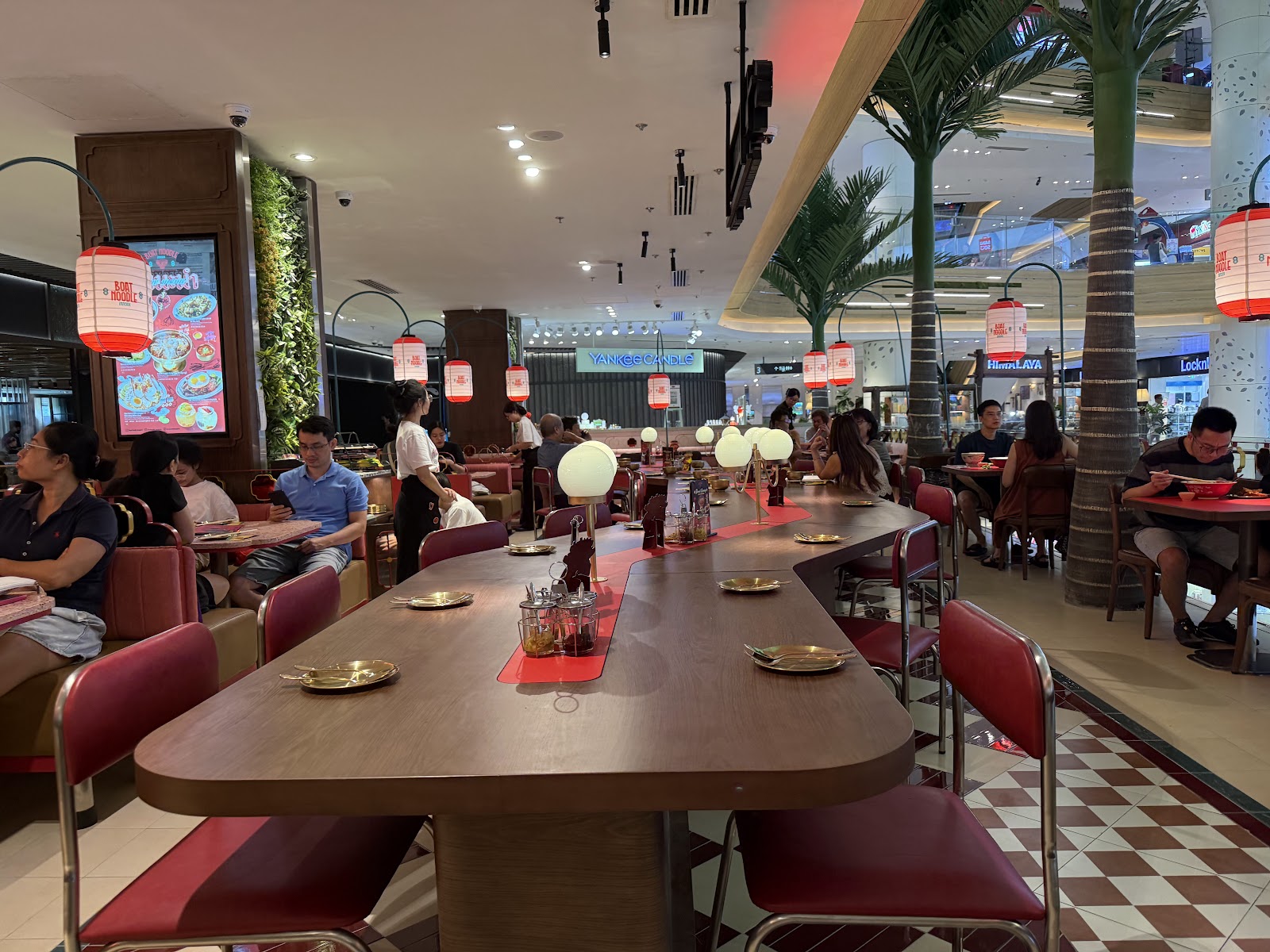 Boat Noodle Bangkok - Estella Place- Thai Chinese Noodle photo 7 in Thao Dien