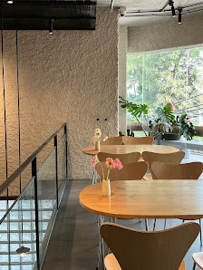 Bonjour Cafe 11 Tô Ngọc Vân photo 7 in Thao Dien