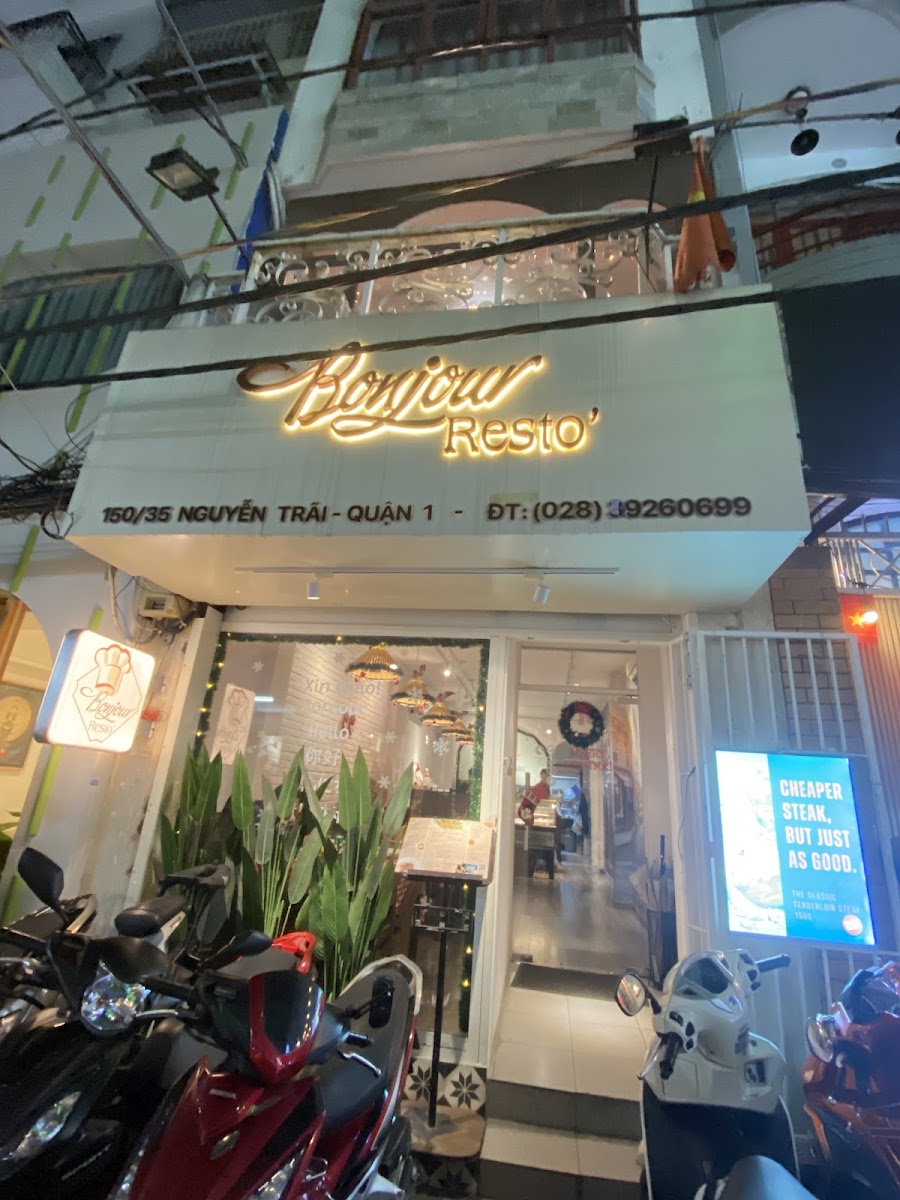 Bonjour Resto' Nguyễn Trãi - French Restaurant in Thao Dien