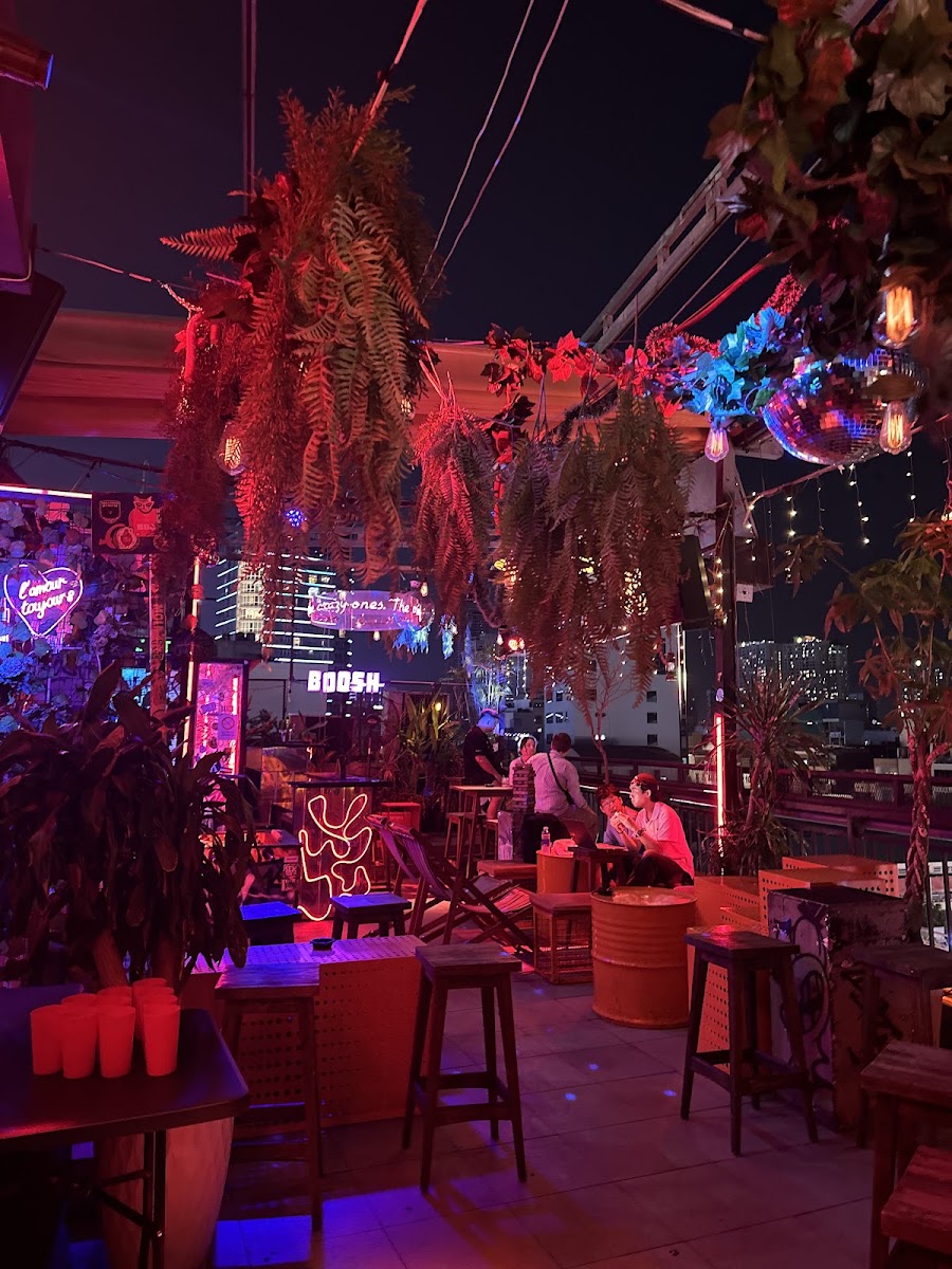 Boosh Rooftop - Bar in Thao Dien