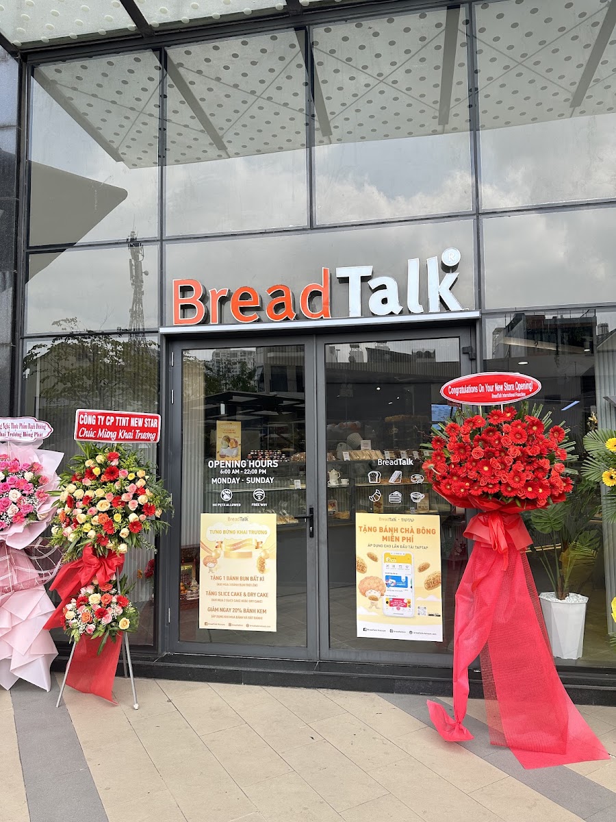 BreadTalk Sun Avenue - Bakeries & Desserts in Thao Dien