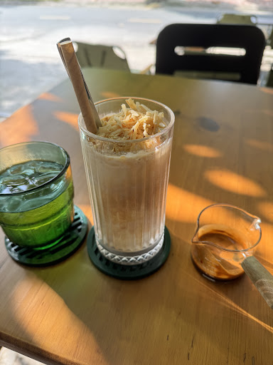 Builder Base Coffee & Bar photo 4 in Thao Dien