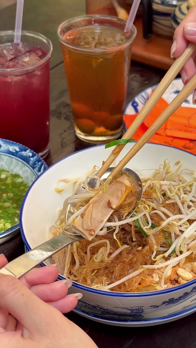 Bún mọc Cầu Gỗ - Thảo Điền branch in Thao Dien
