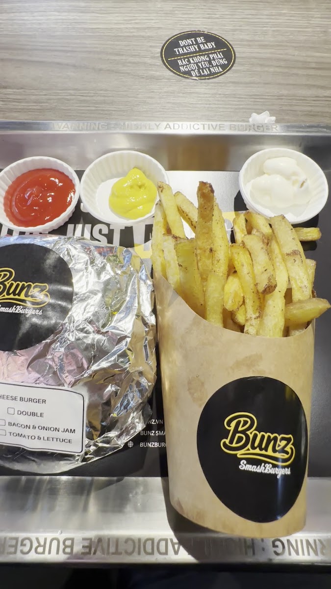 Bunz Smash Burgers - American in Thao Dien