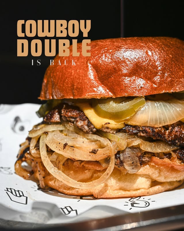 Anh Bi lăn đi ăn burgers
📍Burger Boss
43 Đ. Nguyễ