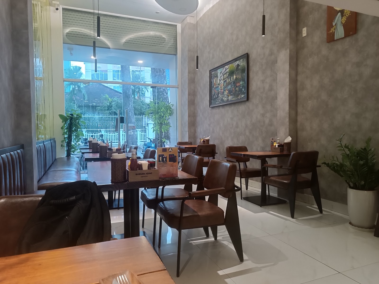 Burger Joint Saigon photo 4 in Thao Dien