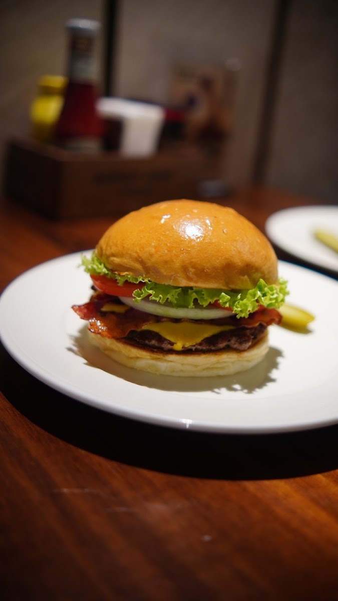 Burger Joint Saigon photo 5 in Thao Dien