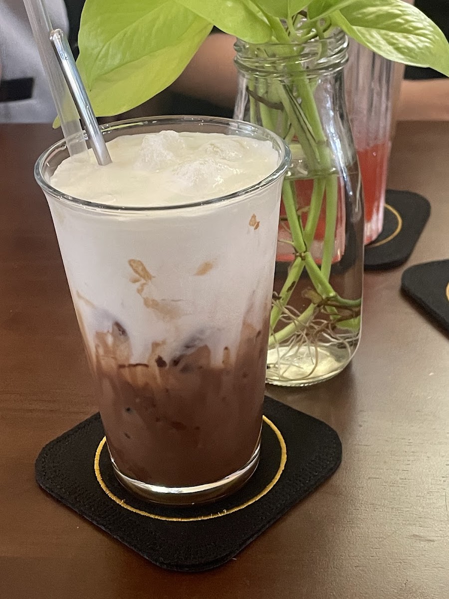 Cà Phê & Trà - 23 Degrés - Cafes & Coffee in Thao Dien