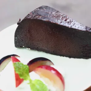 Chocolate Cake at Cafe De Elin, Thao Dien
