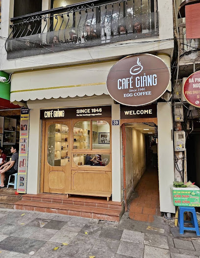 Cafe Giảng Coffee shop in Ha Noi - exterior