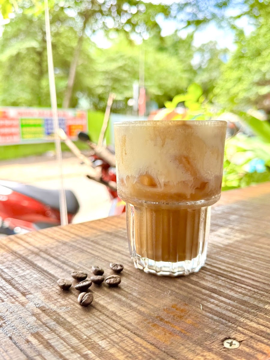 Cafe Mộc Espresso bar in Ho Chi Minh City - exterior