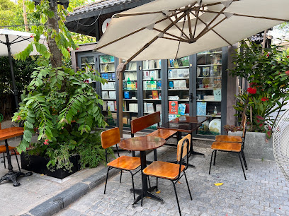 cafe đơn - FLORIST & COFFEE Cafe in Ha Noi - exterior