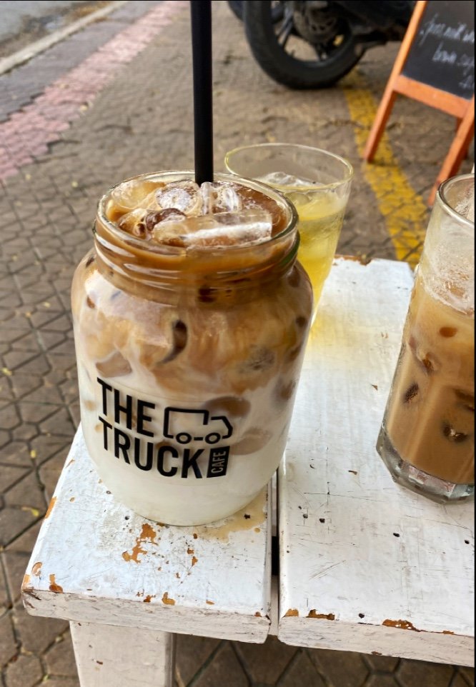 Cafe The Truck. Cafe in Ho Chi Minh City - exterior