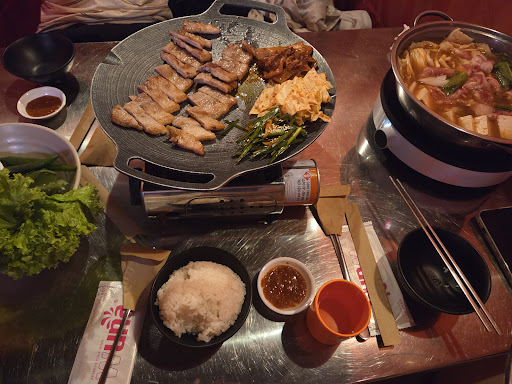 쎄쎄쎄 포차 CCC Korean Street Pub photo 2 in Thao Dien