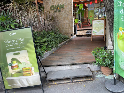 CHẠM Cafe & Kem Bơ Đà Lạt - Thảo Điền photo 6 in Thao Dien